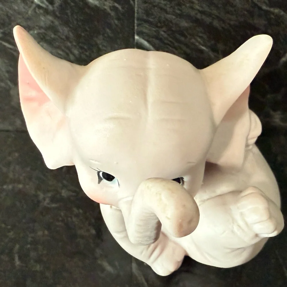 Baby Elephant Figurine - Picture 4 of 11